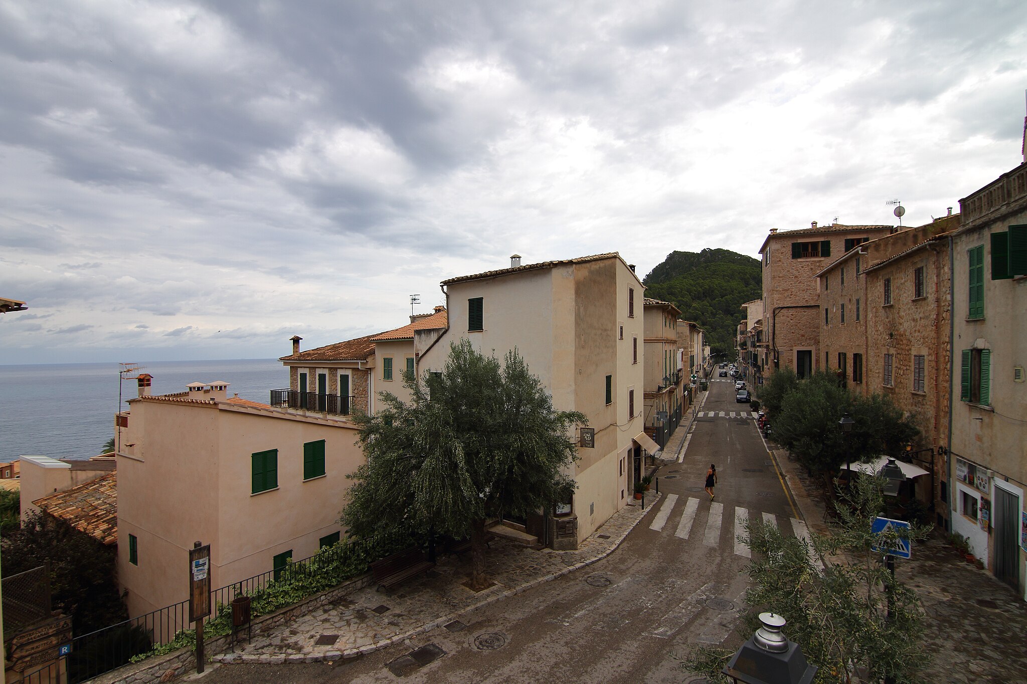Banyalbufar_Carrer_Comte_de_Sallent,_02