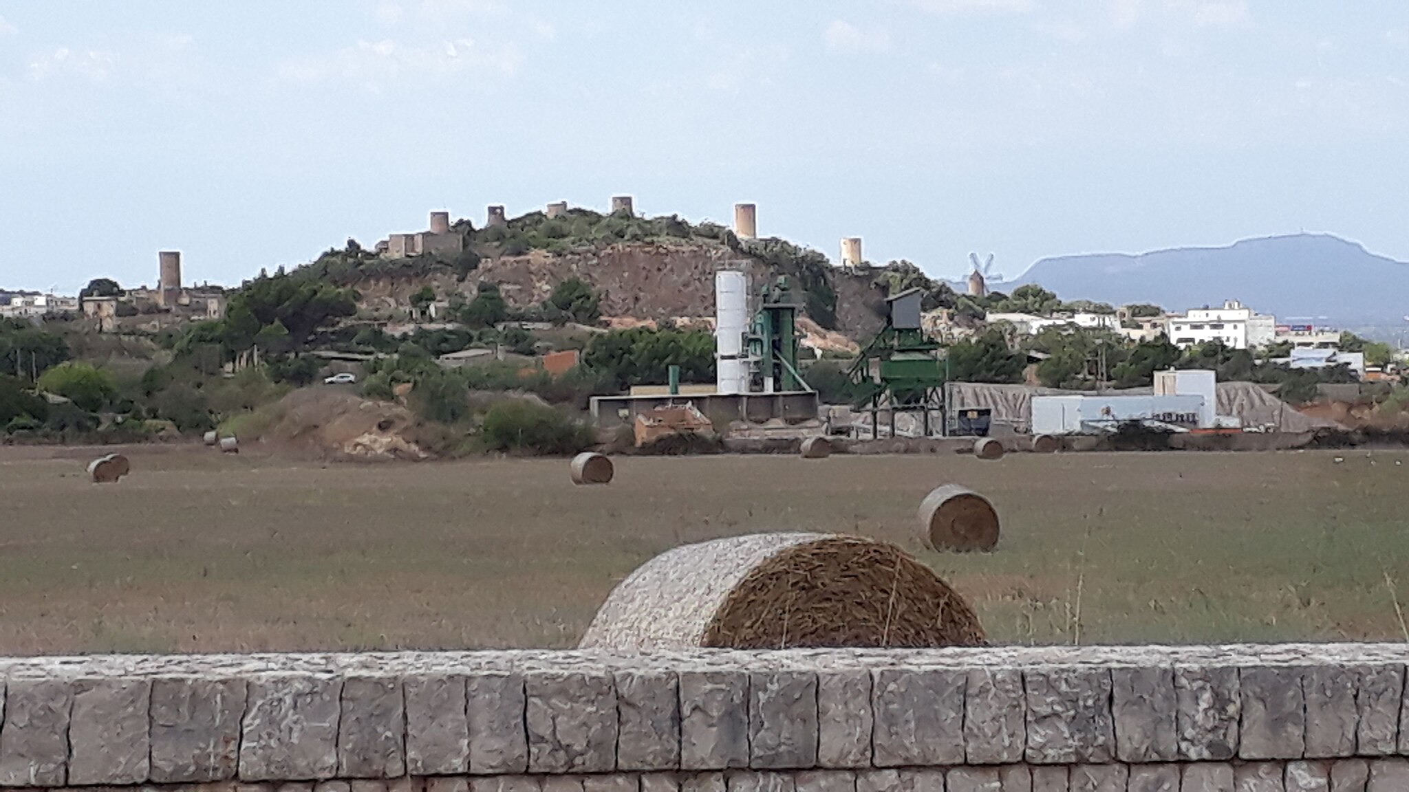 Felanitx-Windmills_near_Felanitx-01
