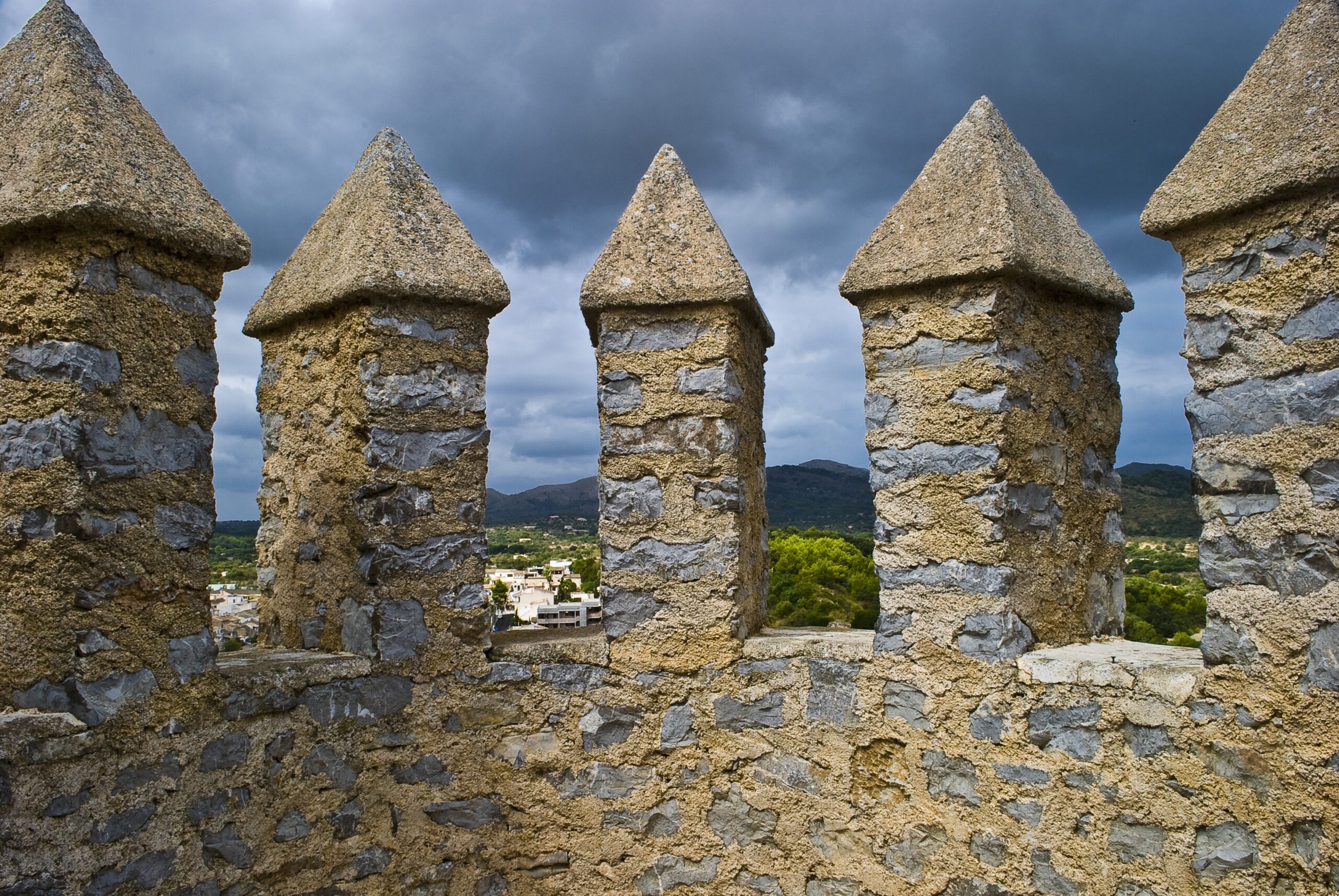 Walls_of_the_castle_of_Arta,_Mallorca_(3886734097)