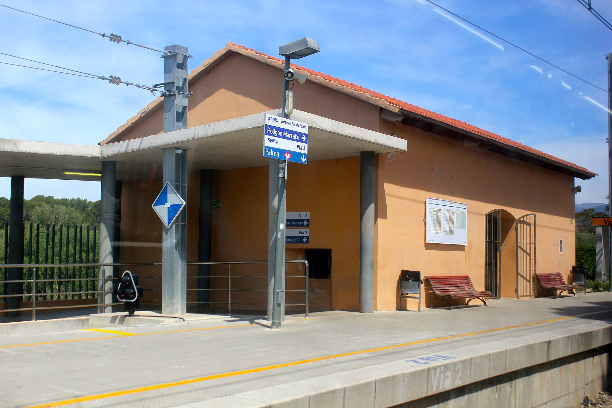 Estació_de_Marratxí,_sala_de_espera